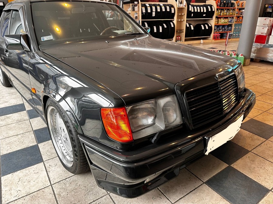 Mercedes Benz 300 Baujahr BJ 01/1994