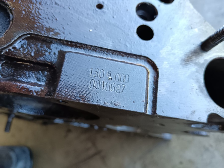 Motor für Fiat 130 zu verkaufen Baujahr BJ -