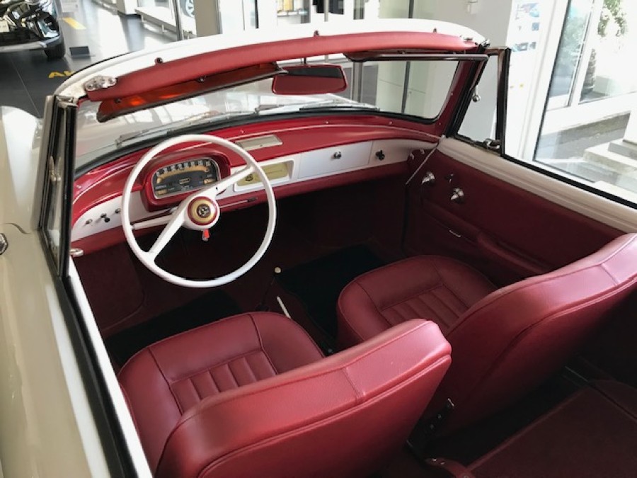 Top: Renault Floride Baujahr BJ 06/1962