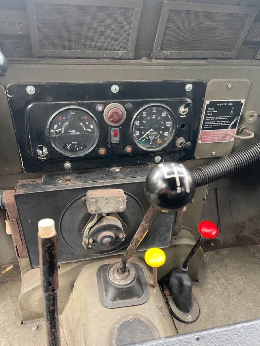 Biete Land Rover Serie 2 LR 88 Lightwight in gutem Zustand Baujahr BJ 07/1982