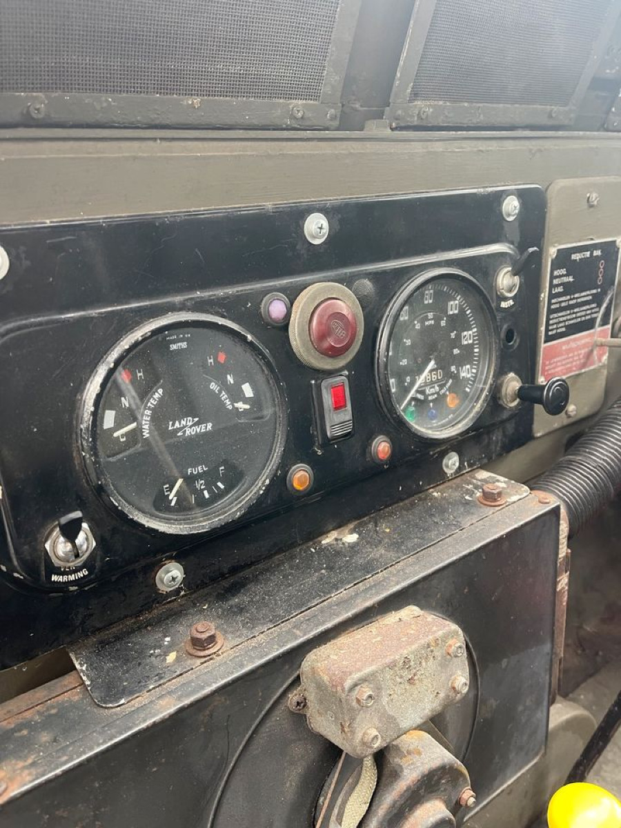 Biete Land Rover Serie 2 LR 88 Lightwight in gutem Zustand Baujahr BJ 07/1982