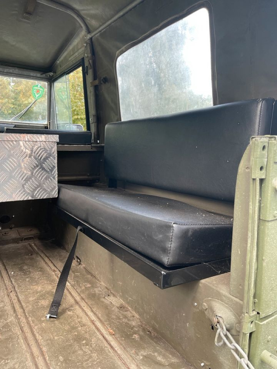 Biete Land Rover Serie 2 LR 88 Lightwight in gutem Zustand Baujahr BJ 07/1982