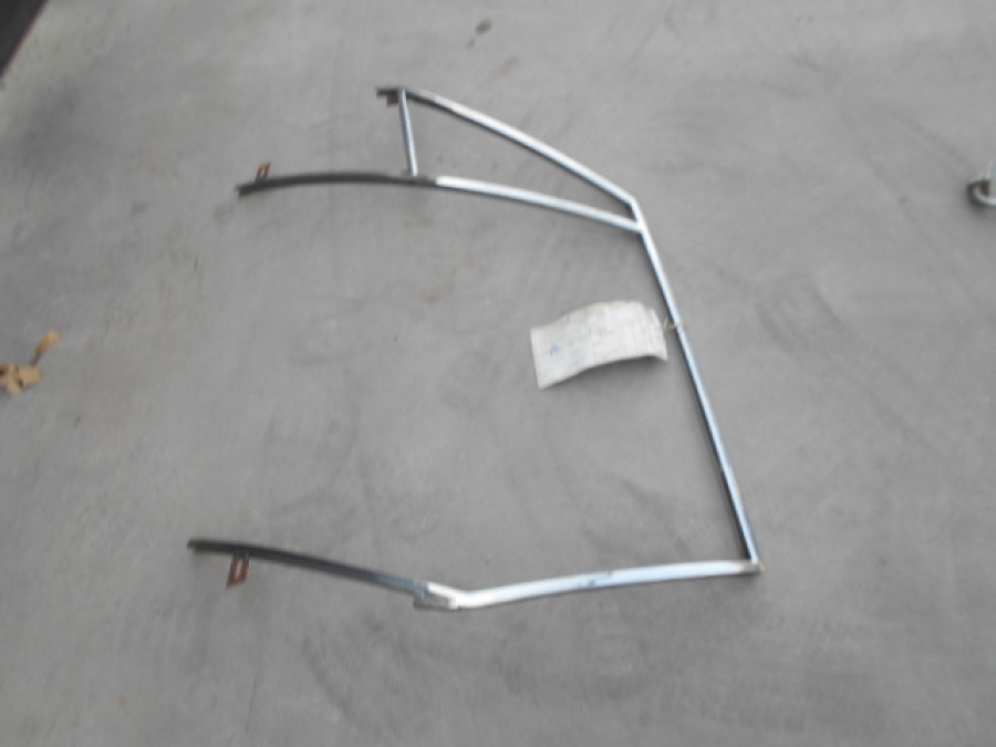 Verkaufe: Karosserieteile für DeTomaso Pantera Baujahr BJ -