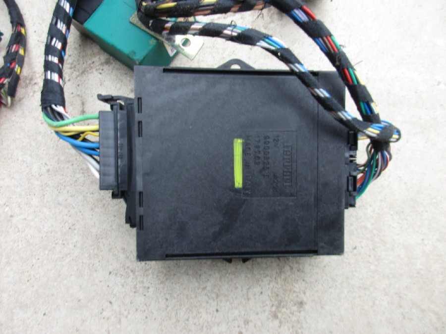 Elektronik für Ferrari Testarossa zu verkaufen Baujahr BJ -