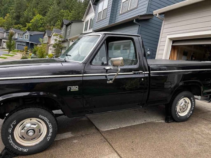 1983 Ford F-150 Short Bed Pickup Truck Baujahr BJ 09/1983