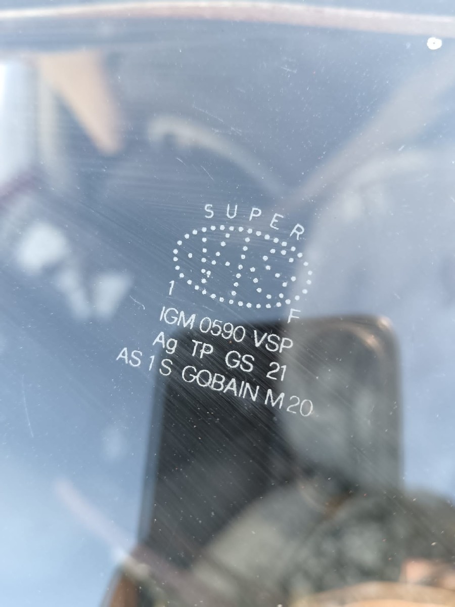 Für Maserati Windschutzscheibe zu verkaufen Baujahr BJ -