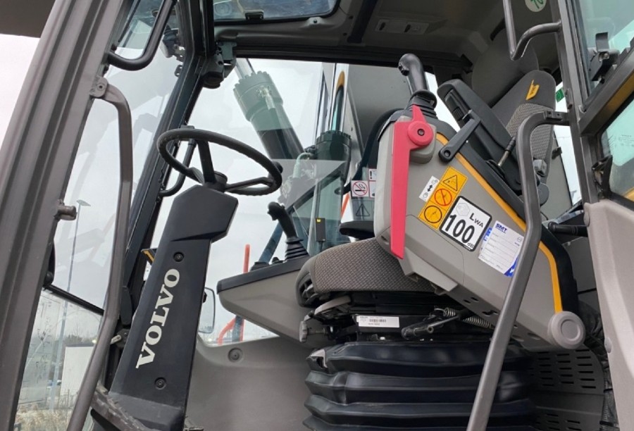 Mobilbagger Volvo EW160E + Anhänger Baujahr BJ 01/2004