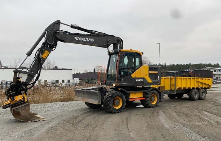 Mobilbagger Volvo EW160E + Anhänger Baujahr BJ 01/2004