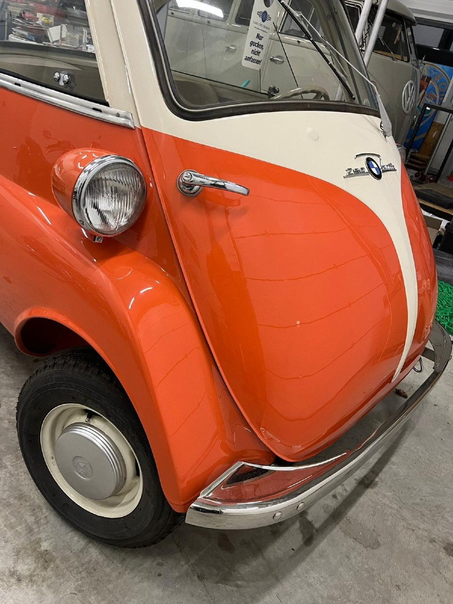 BMW Isetta steht zum Verkauf Baujahr BJ 01/1960