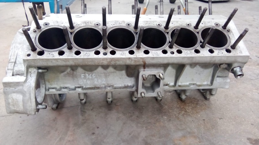 Motor für Ferrari 365 zu verkaufen Baujahr BJ -