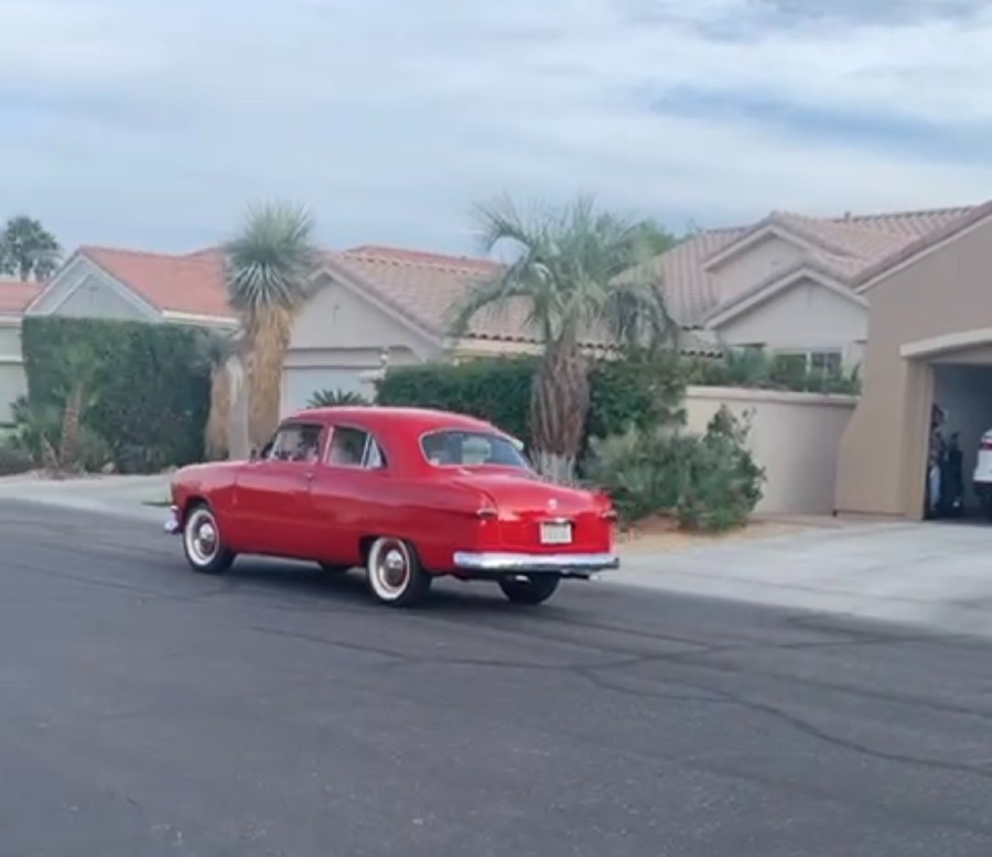 Ford 1950 Ford de Luxe Custom “Sweet Valentine” Baujahr BJ 09/1950