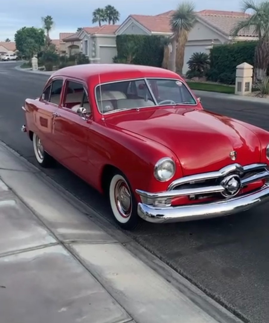 Ford 1950 Ford de Luxe Custom “Sweet Valentine” Baujahr BJ 09/1950