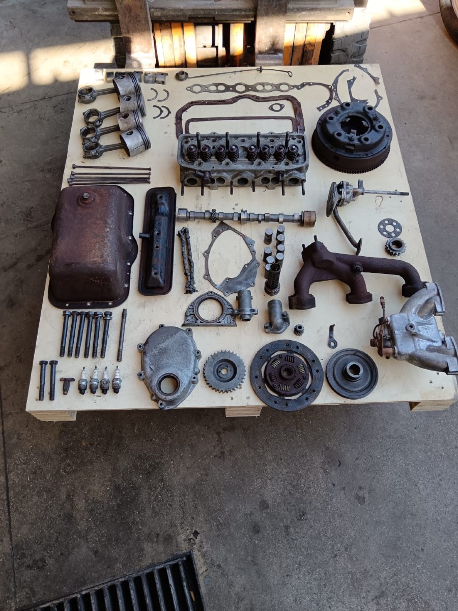 Für Fiat 1200 Motor abzugeben Baujahr BJ -