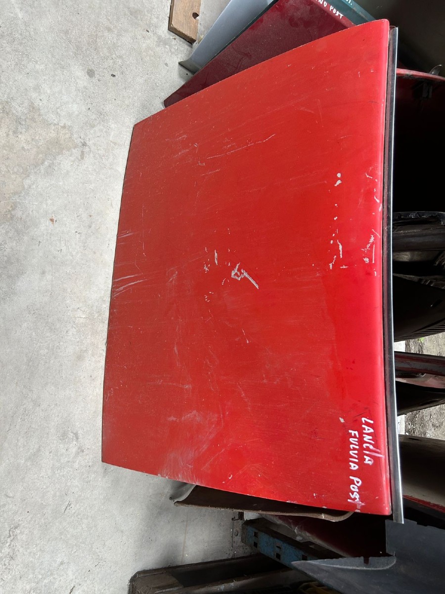 Für Lancia Fulvia Karosserieteile zu verkaufen Baujahr BJ -