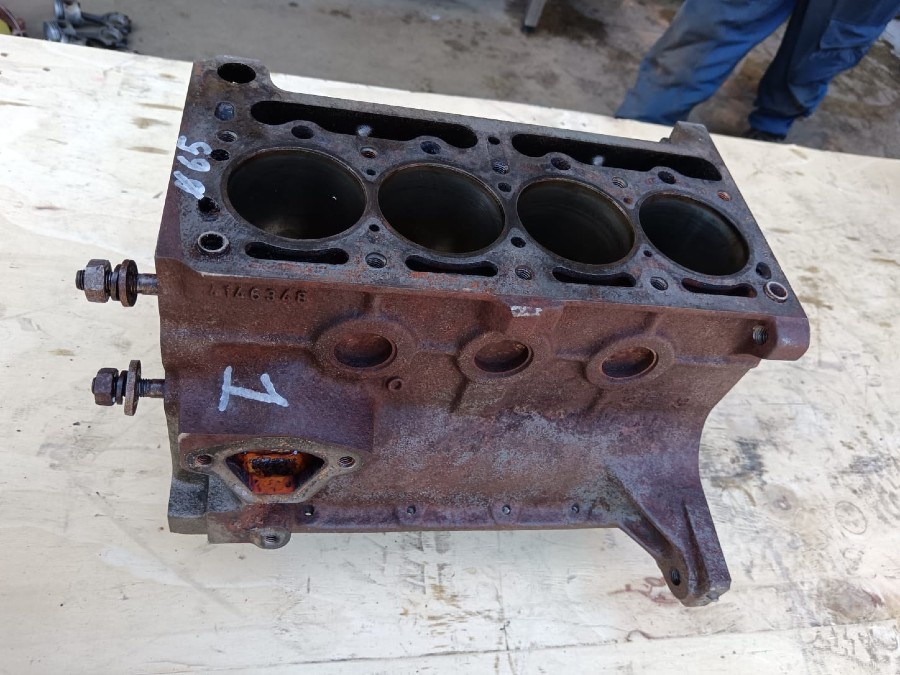 Für Fiat 850 Motor abzugeben Baujahr BJ -