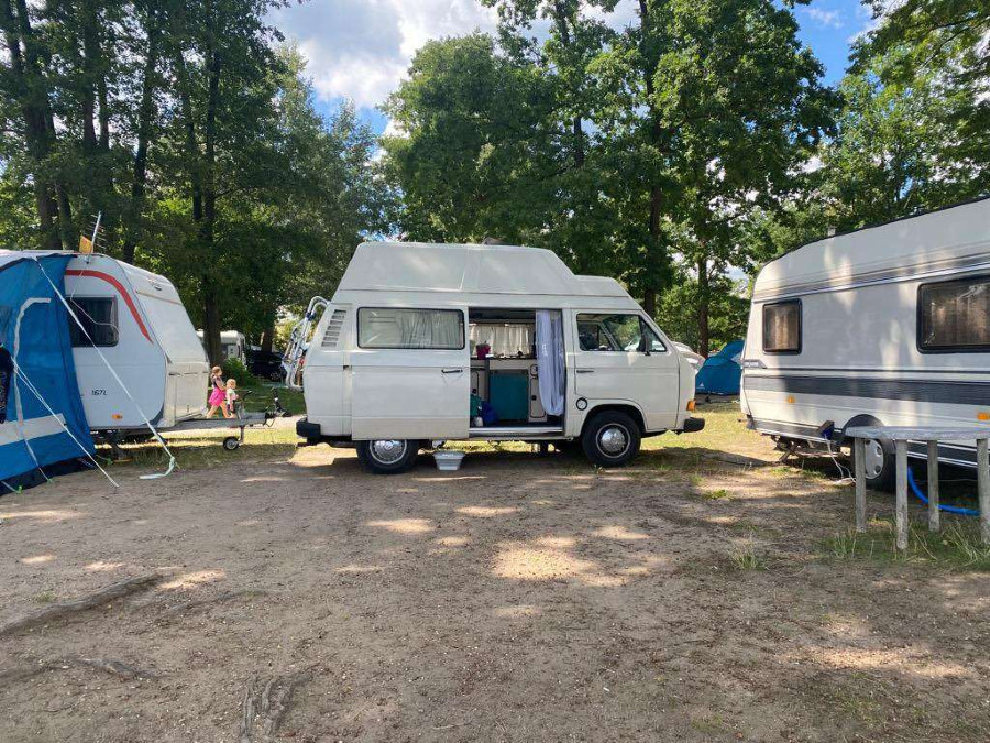 Oldtimer VW T3 in gutem Zustand mit niedriger Laufleistung Baujahr BJ 08/1980