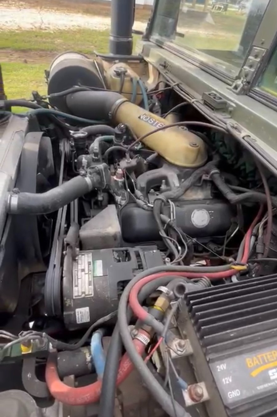 Zu verkaufen: Hummer H1 guter Zustand mit niedrigem Kilometerstand Baujahr BJ 04/1989