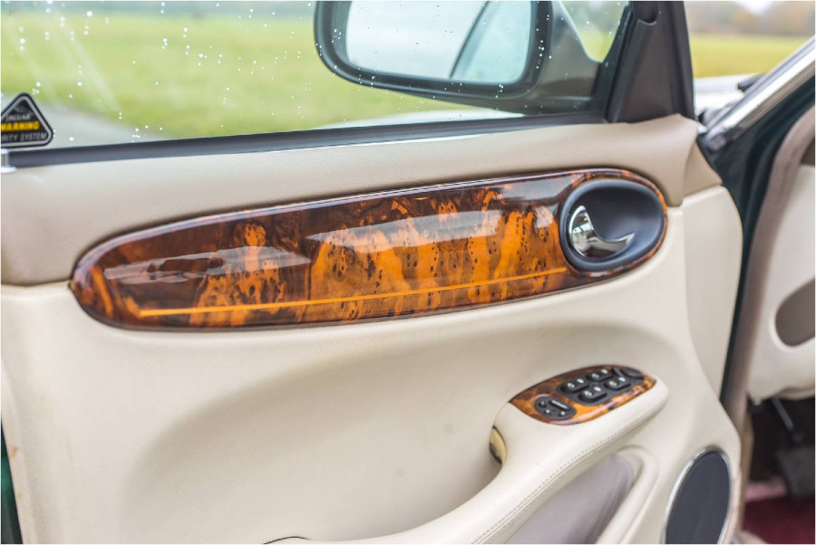 Gebraucht: Daimler V8 4 Liter Long-Wheel-Base 1998 Baujahr BJ 06/1998