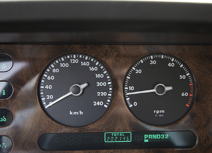 Jaguar XJ40 in gutem Zustand sucht neuen Besitzer Baujahr BJ 04/1989