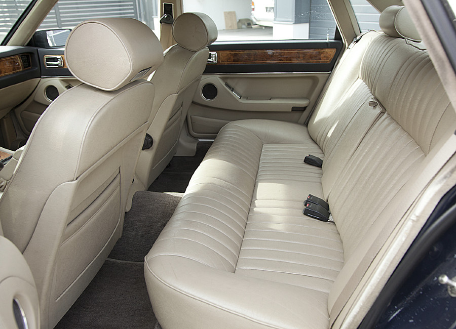 Jaguar XJ40 in gutem Zustand sucht neuen Besitzer Baujahr BJ 04/1989