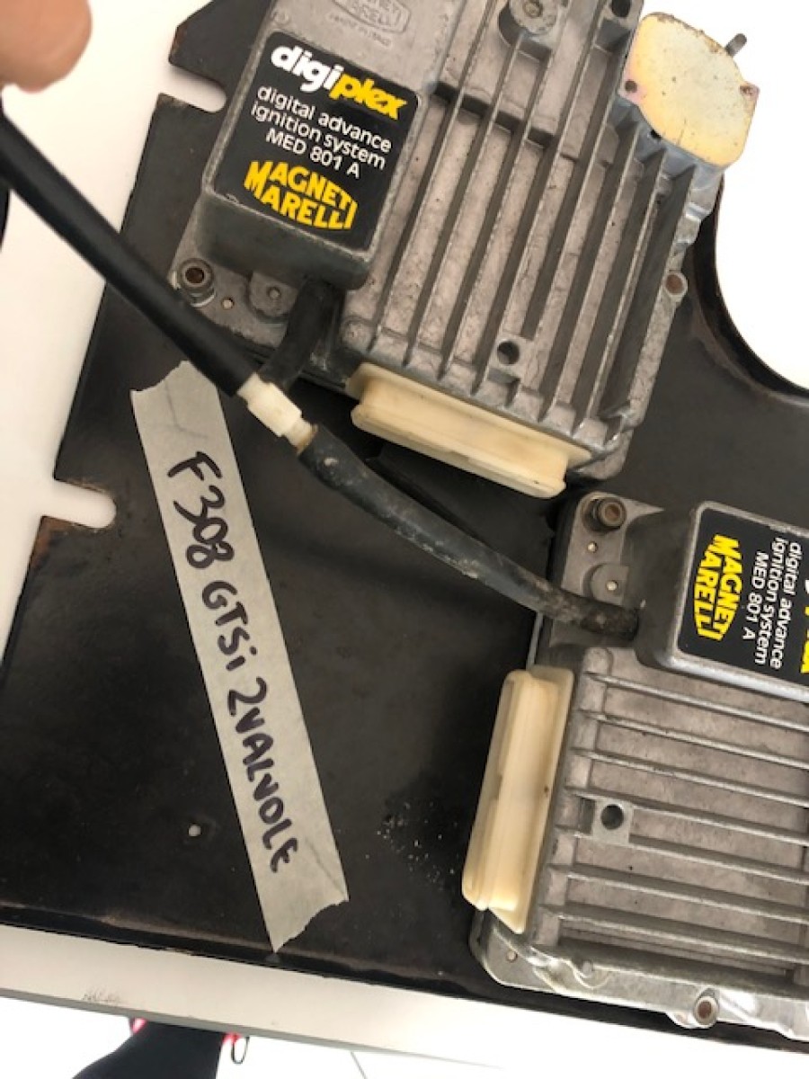 Für Ferrari 308 Elektronik abzugeben Baujahr BJ -