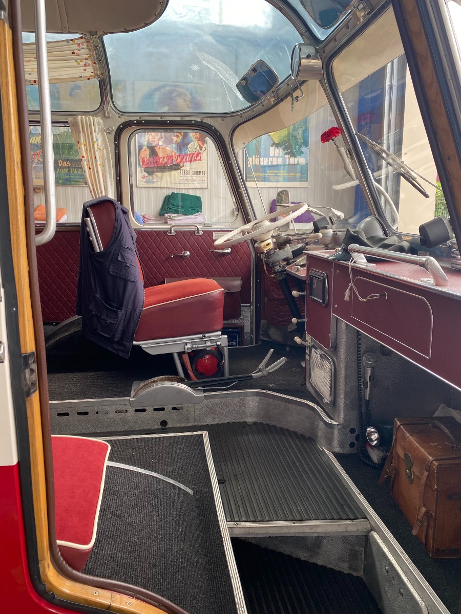 Historisch zugelassen: Kaessbohrer Setra S 6 Bus Baujahr BJ 03/1959