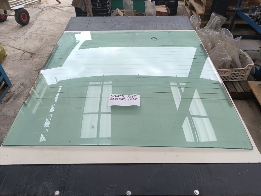 Für Maserati Indy Windschutzscheibe zu verkaufen Baujahr BJ -