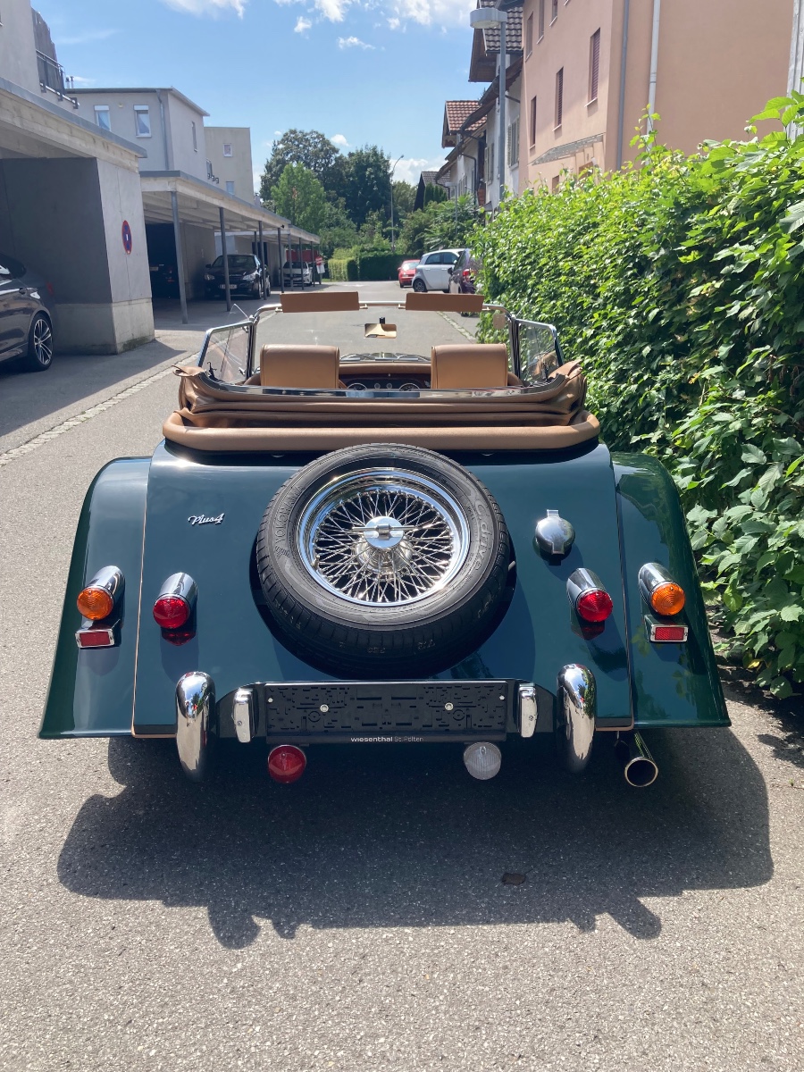 Morgan 4/4 Plus 4 in perfektem Zustand mit niedrigem Kilometerstand Baujahr BJ 11/2004