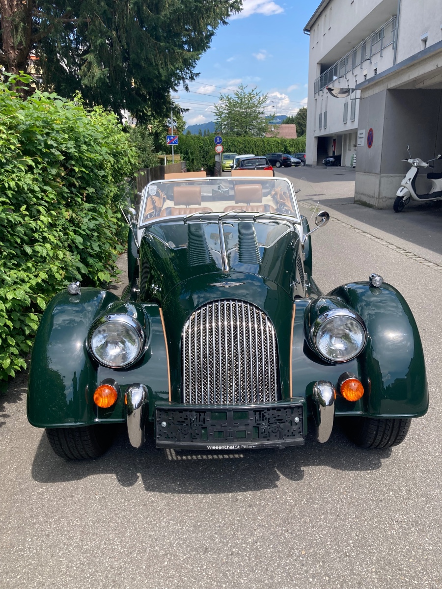 Morgan 4/4 Plus 4 in perfektem Zustand mit niedrigem Kilometerstand Baujahr BJ 11/2004