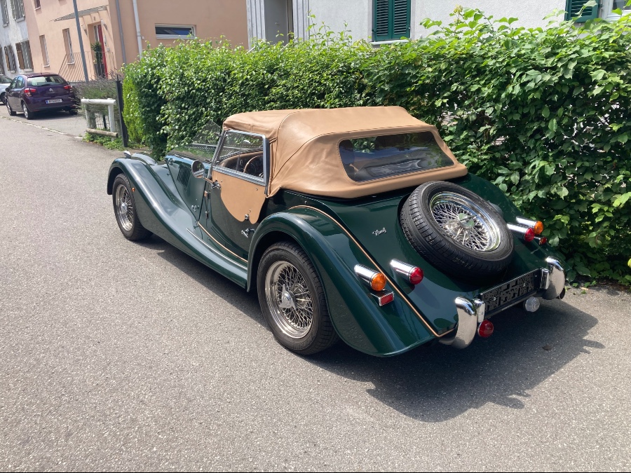 Morgan 4/4 Plus 4 in perfektem Zustand mit niedrigem Kilometerstand Baujahr BJ 11/2004
