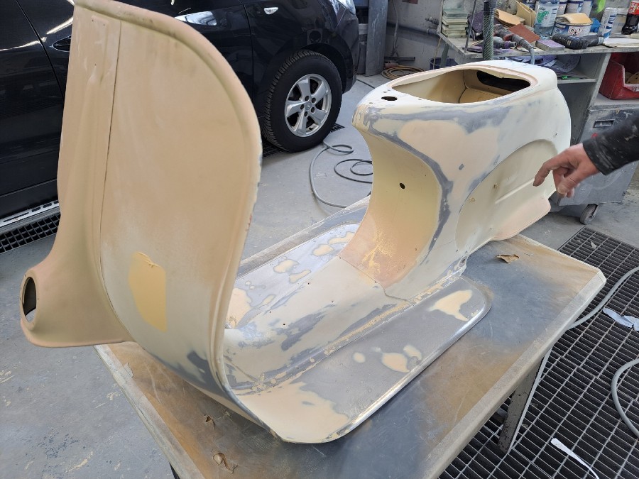 Historisch zugelassen: Vespa 125 VNA in gutem Zustand steht zum Verkauf Baujahr BJ 02/1958