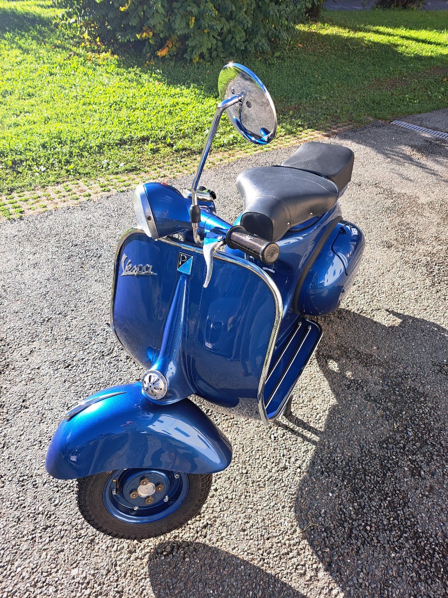 Historisch zugelassen: Vespa 125 VNA in gutem Zustand steht zum Verkauf Baujahr BJ 02/1958