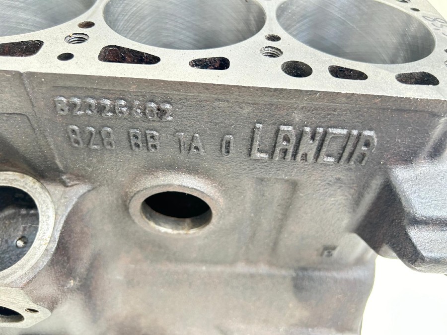 Motor für Lancia abzugeben Baujahr BJ -