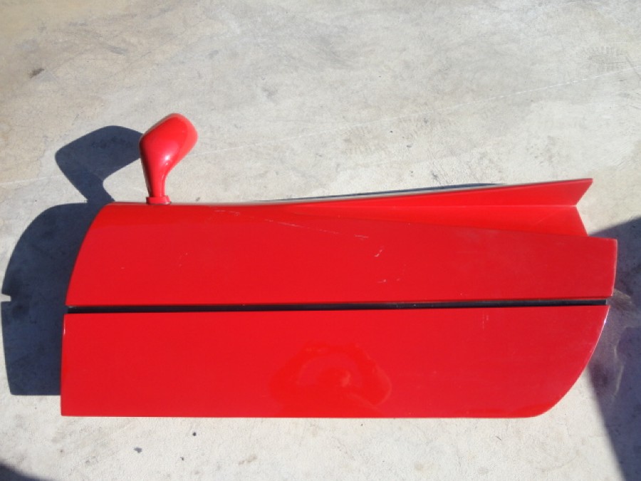 Karosserieteile für Ferrari F40 abzugeben Baujahr BJ -