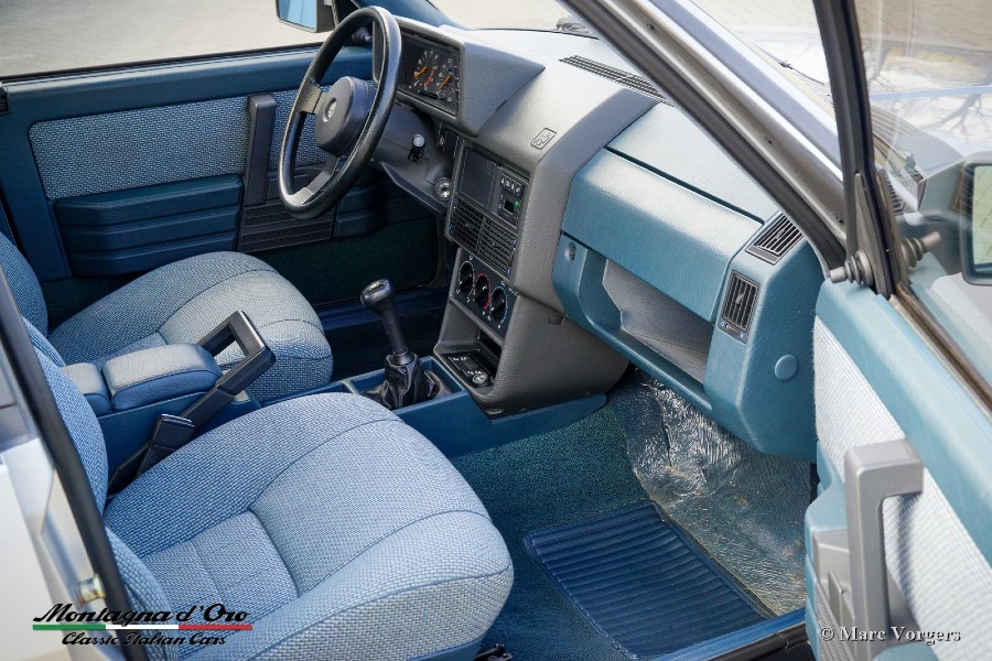 Alfa Romeo 90 2.0 IE in gutem Zustand steht zum Verkauf Baujahr BJ 03/1985