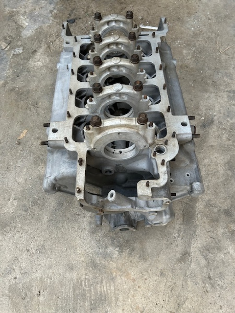 Für Maserati Indy Motor abzugeben Baujahr BJ -