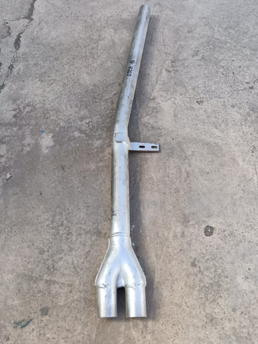 Auspuffanlage für Fiat 1500 abzugeben Baujahr BJ -