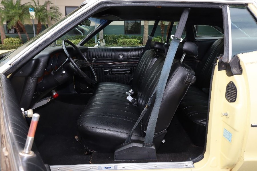 Mercury 1975 Mercury Montego MX 2-Door Hardtop 351-2V V-8 Baujahr BJ 03/1975