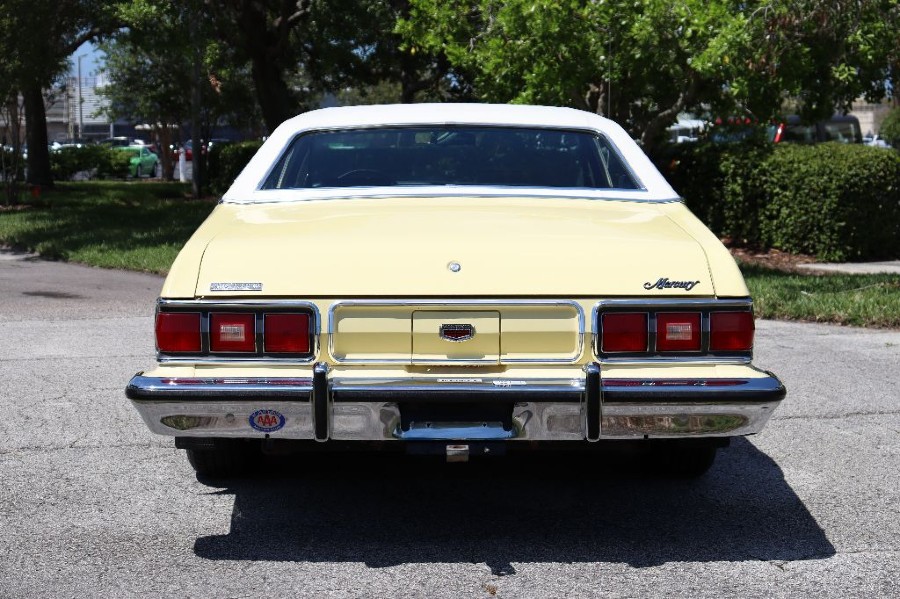 Mercury 1975 Mercury Montego MX 2-Door Hardtop 351-2V V-8 Baujahr BJ 03/1975