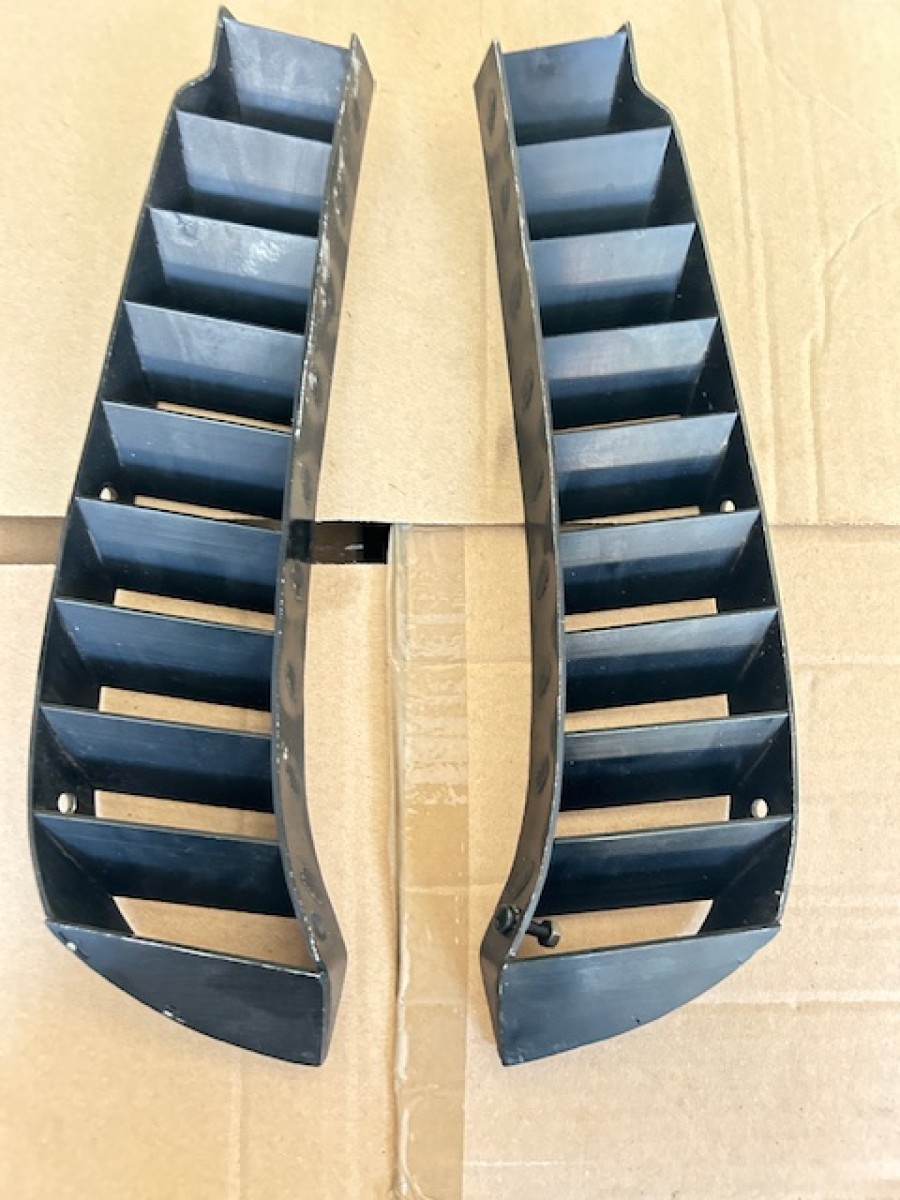 Karosserieteile für Ferrari F40 zu verkaufen Baujahr BJ -