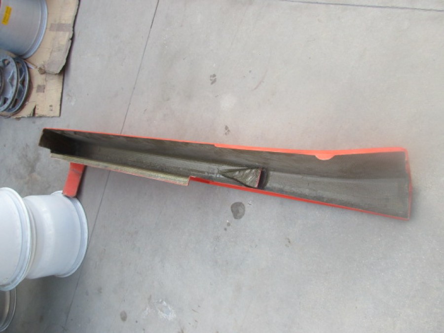 Verkaufe: Karosserieteile für Ferrari F40 Baujahr BJ -