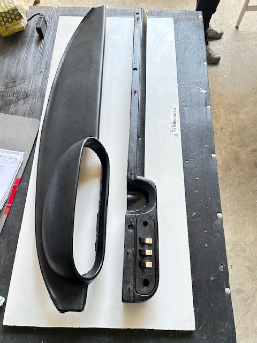 Karosserieteile für Lancia abzugeben Baujahr BJ -