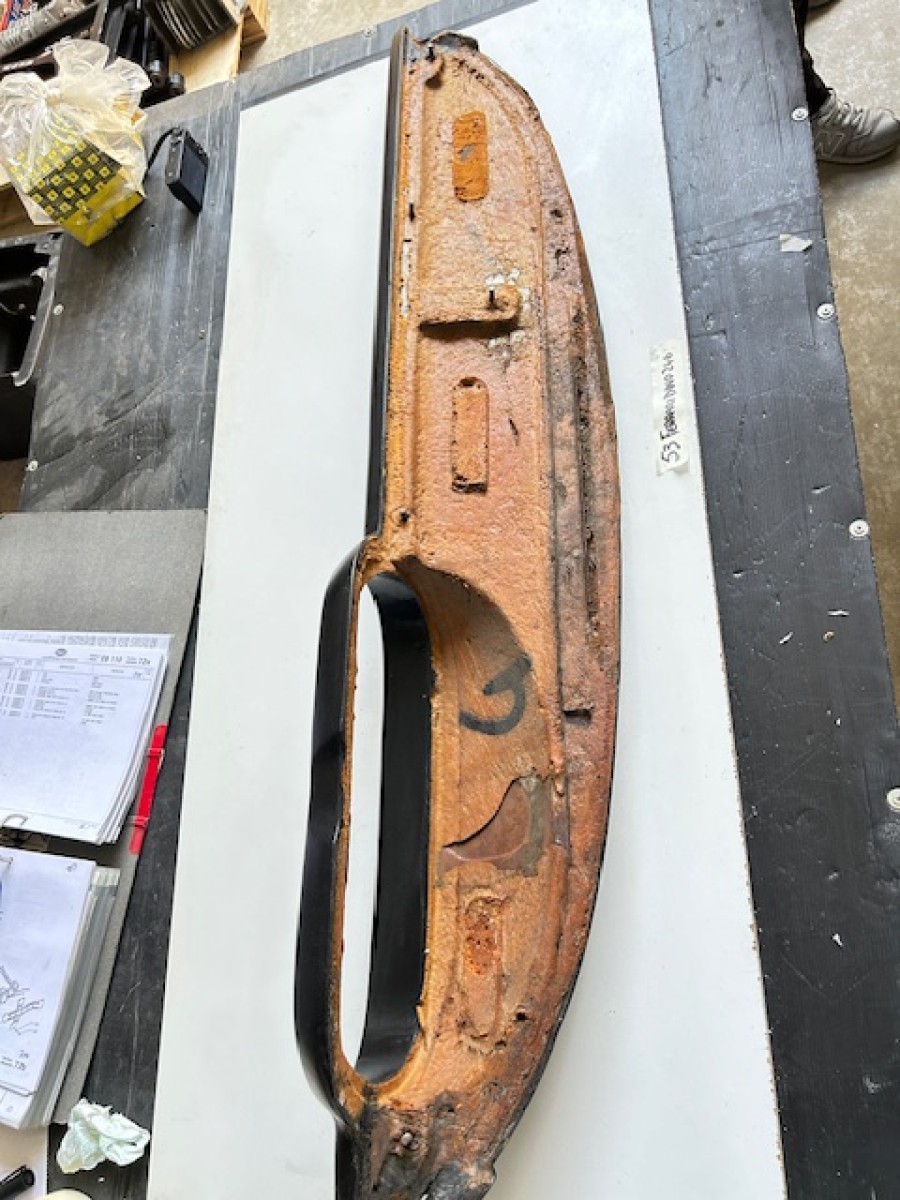 Karosserieteile für Lancia abzugeben Baujahr BJ -