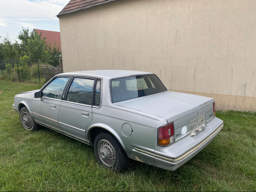 Zu verkaufen: Oldsmobile Cutlass mit Mängeln Baujahr BJ 05/1982