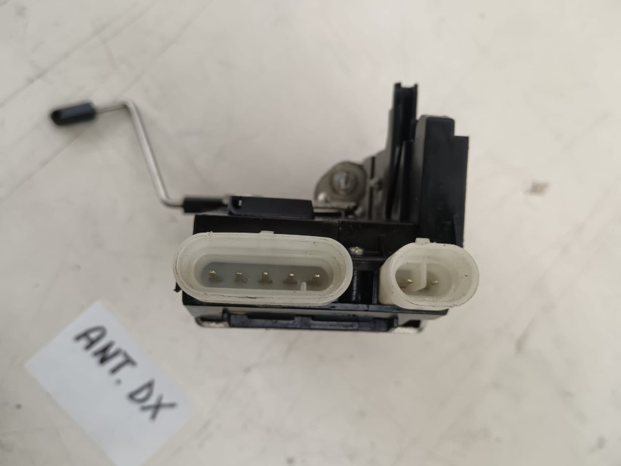 Für Maserati Karosserieteile zu verkaufen Baujahr BJ -