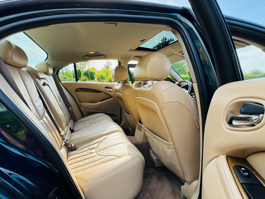 Jaguar S-Type zu verkaufen Baujahr BJ 03/2000