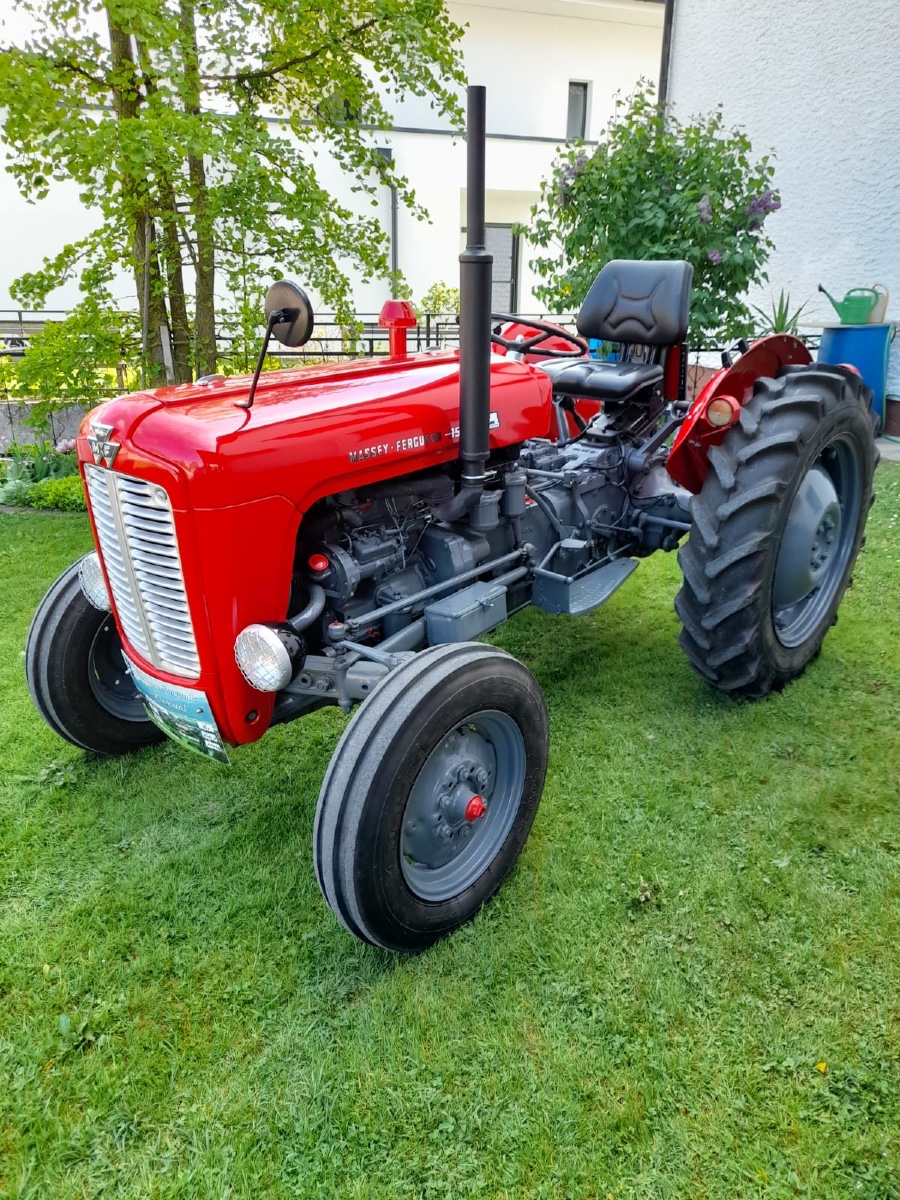 Wunderschön: Massey Ferguson MF 35 Baujahr BJ 08/1963