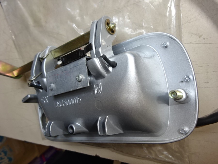 Verkaufe: Karosserieteile für Maserati Baujahr BJ -