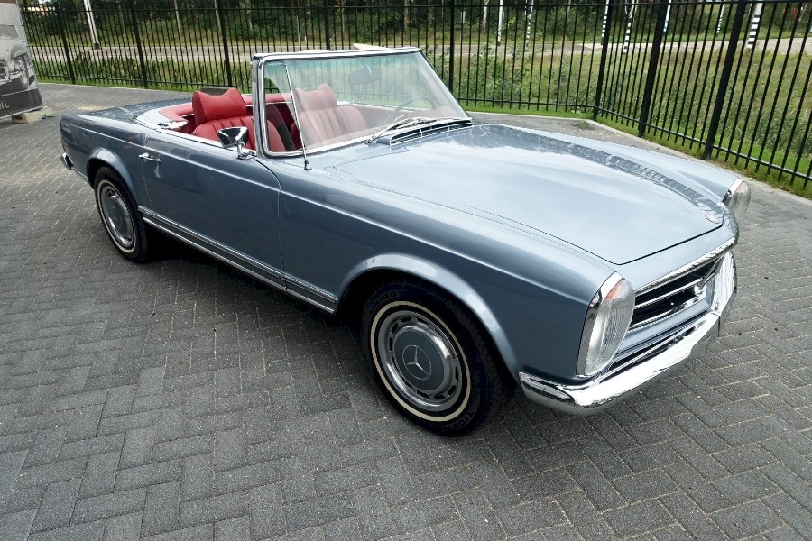 1970er Mercedes Benz 280 in Top Zustand wenig gelaufen Baujahr BJ 01/1970