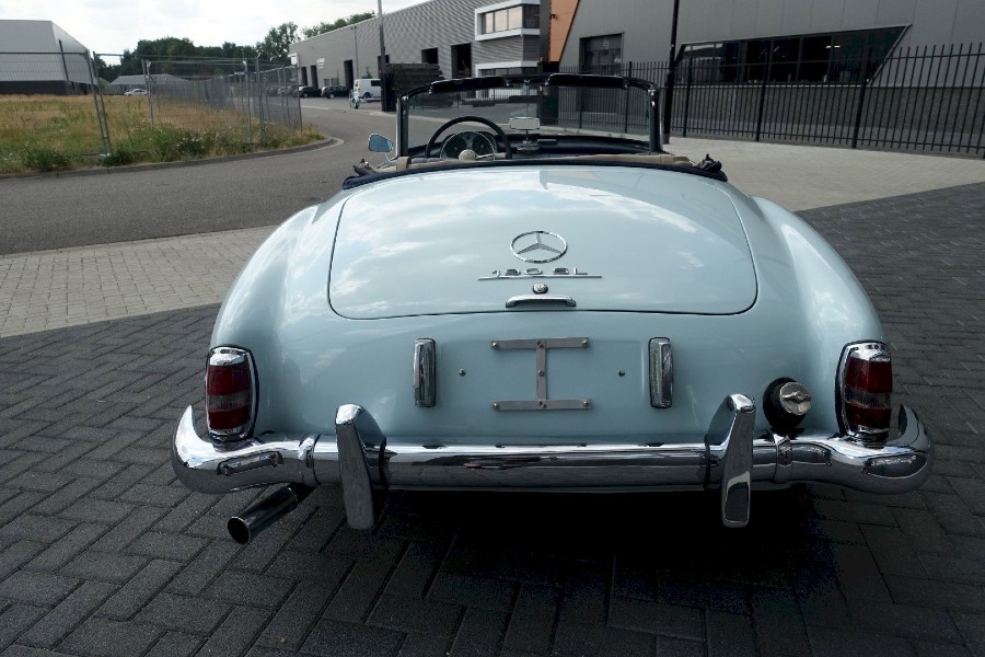 Oldtimer Mercedes Benz 190 SL Cabriolet 2 Tops Baujahr BJ 01/1957